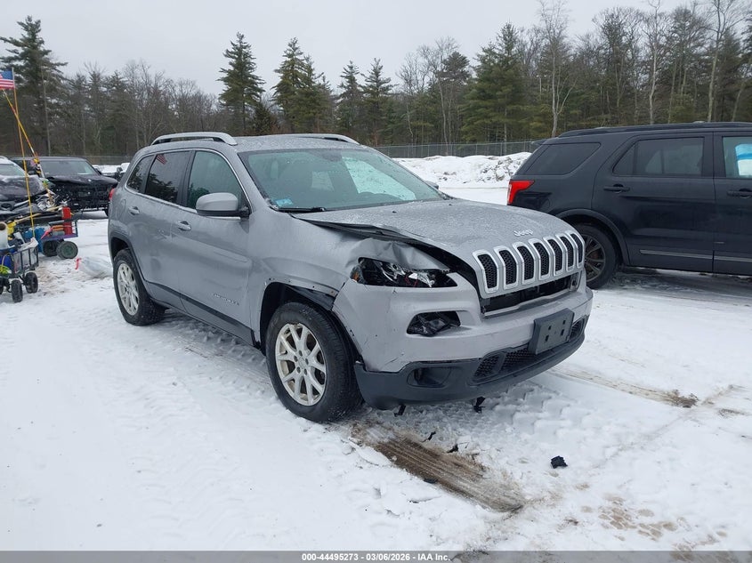 1C4PJMCB0HW582433 JEEP CHEROKEE Photo 1