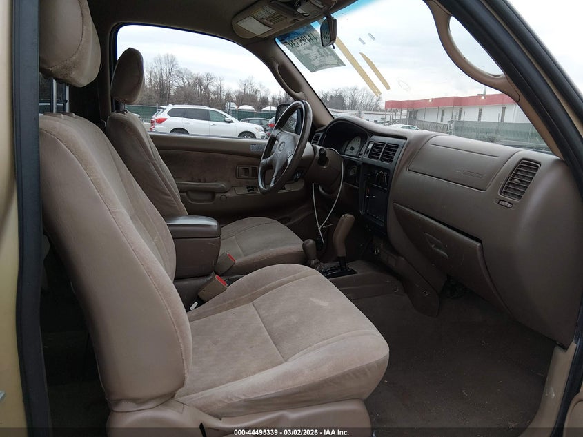 2003 Toyota Tacoma Base V6