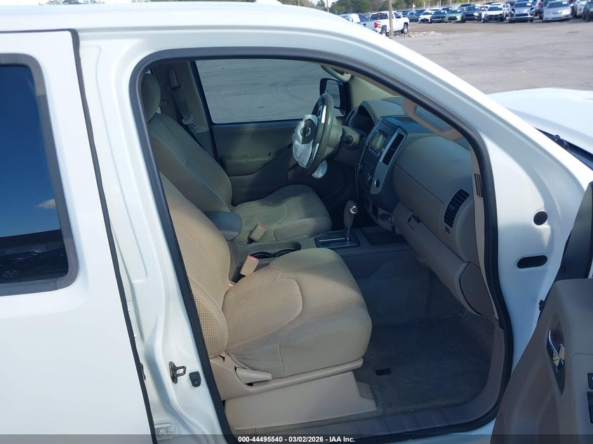 2016 Nissan Frontier Sv