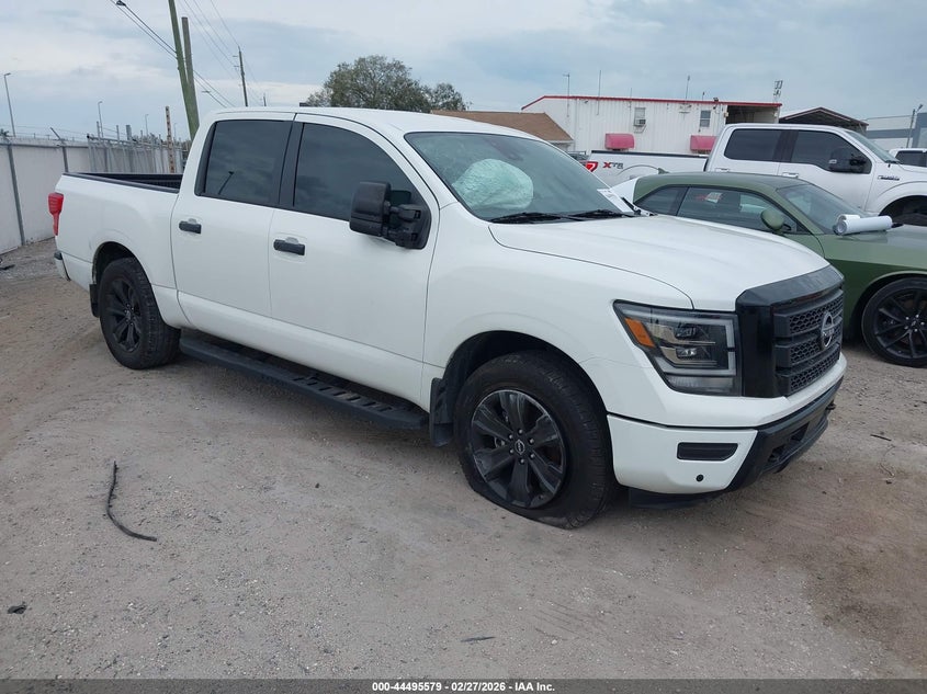 2023 Nissan Titan Sv 4X4