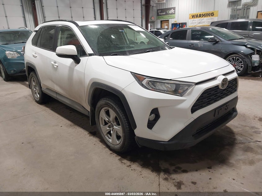 2019 TOYOTA RAV4 XLE