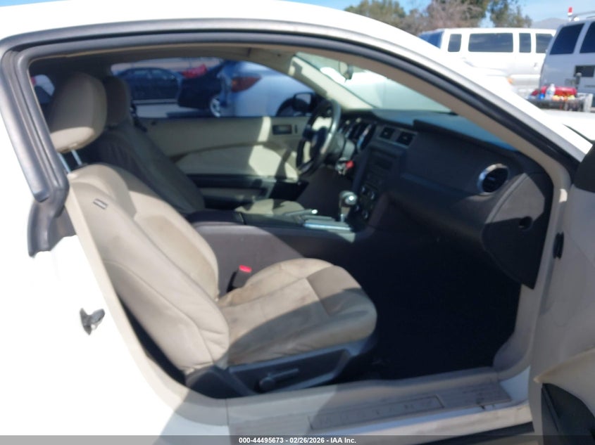 2010 Ford Mustang V6/V6 Premium