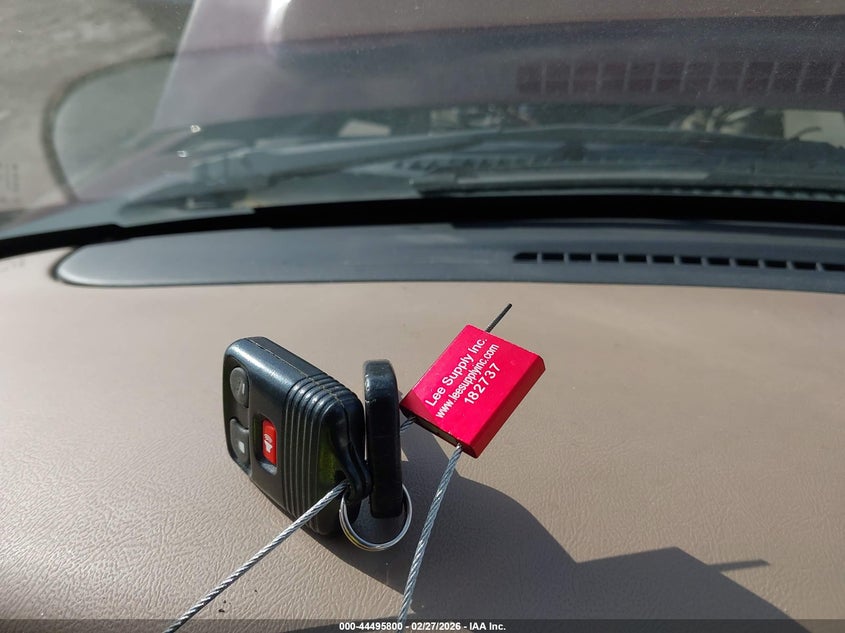 2000 Ford Explorer Xlt VIN: 1FMZU73E2YZA83395 Lot: 44495800