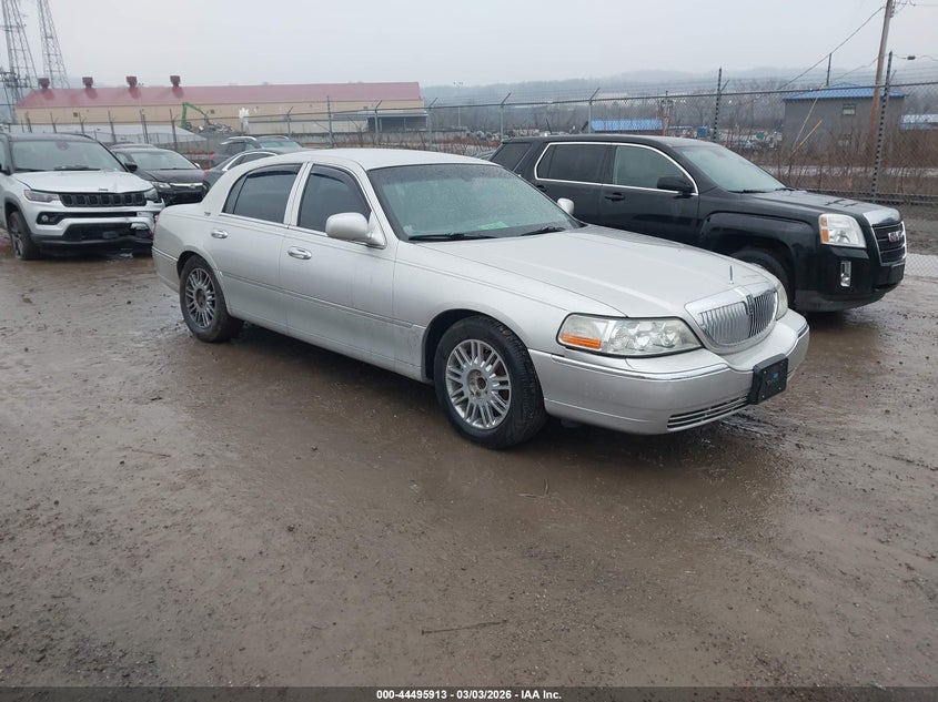 2009 Lincoln Town Car