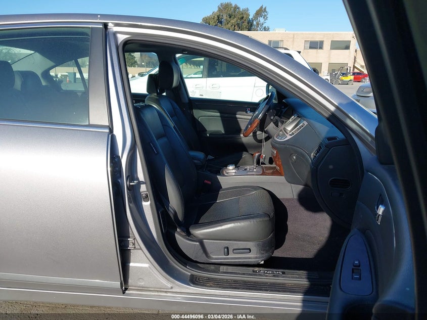 2011 Hyundai Genesis 4.6