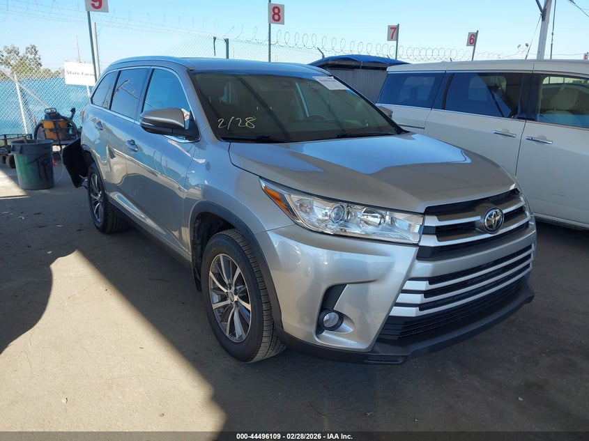 2019 Toyota Highlander Xle
