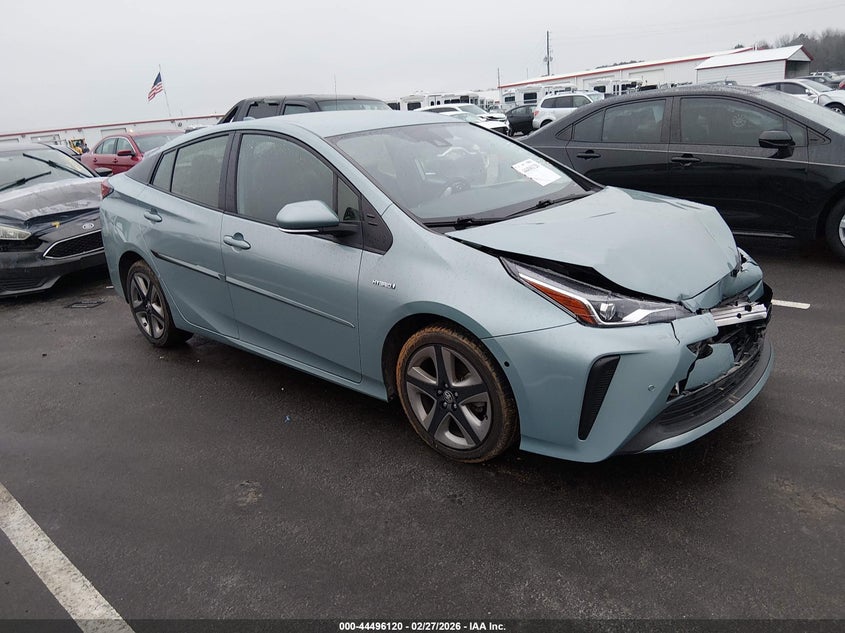 2021 TOYOTA PRIUS XLE