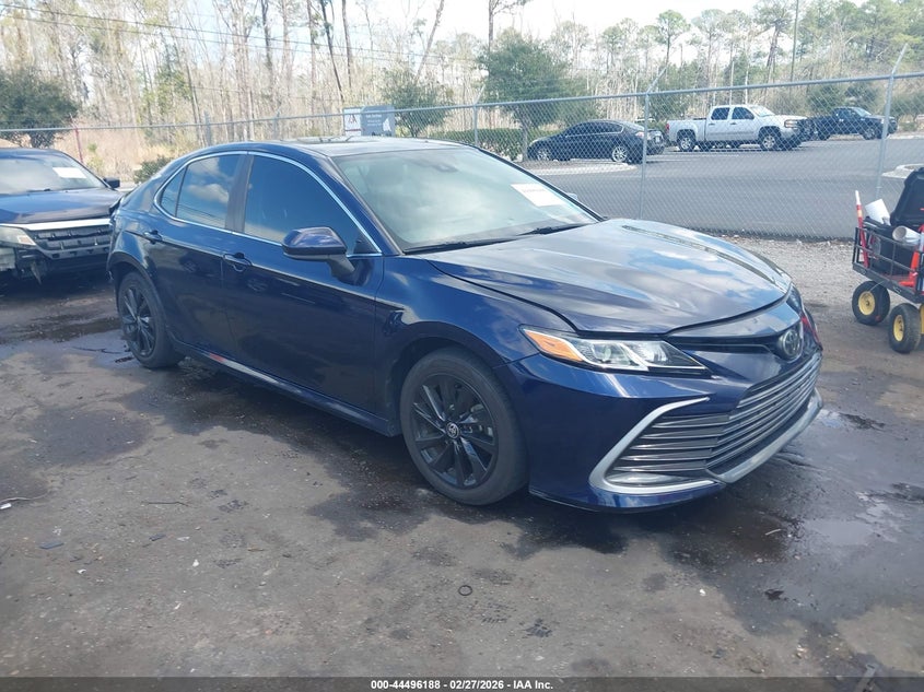 2022 Toyota Camry Le