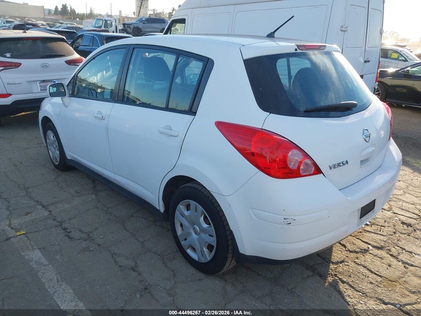 2011 Nissan Versa 1.8S