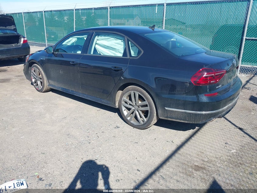 2018 Volkswagen Passat 2.0T R-Line/2.0T S