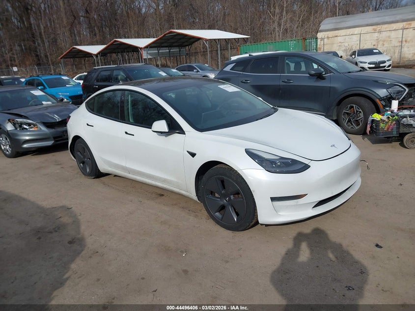 2021 Tesla Model 3 Standard Range Plus Rear-Wheel Drive