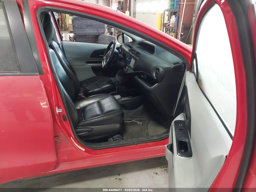 2014 Toyota Prius C Four