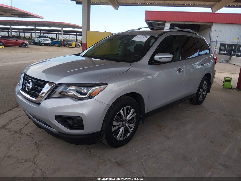 2019 Nissan Pathfinder Sv