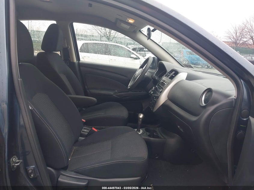 2016 Nissan Versa 1.6 Sv
