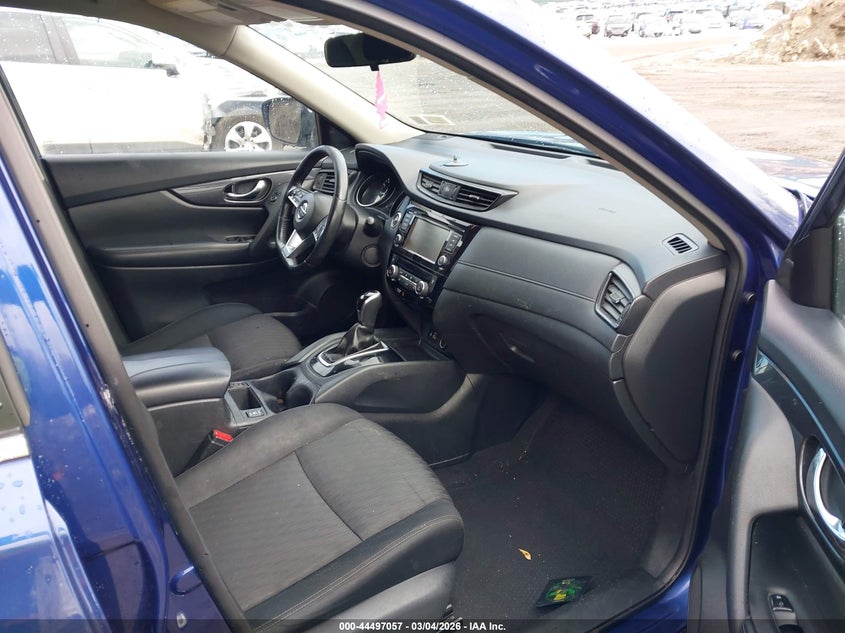 2018 Nissan Rogue Sv