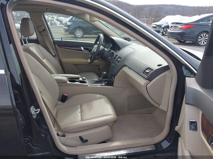 2010 Mercedes-Benz C-Class C 300 Sport/Luxury 4Matic