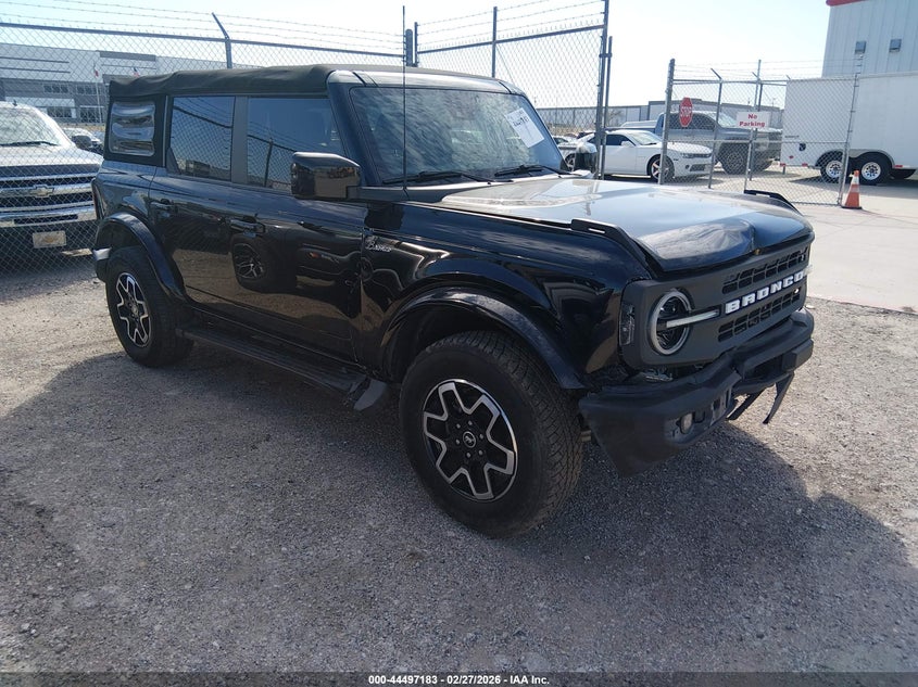2022 Ford Bronco Outer Banks