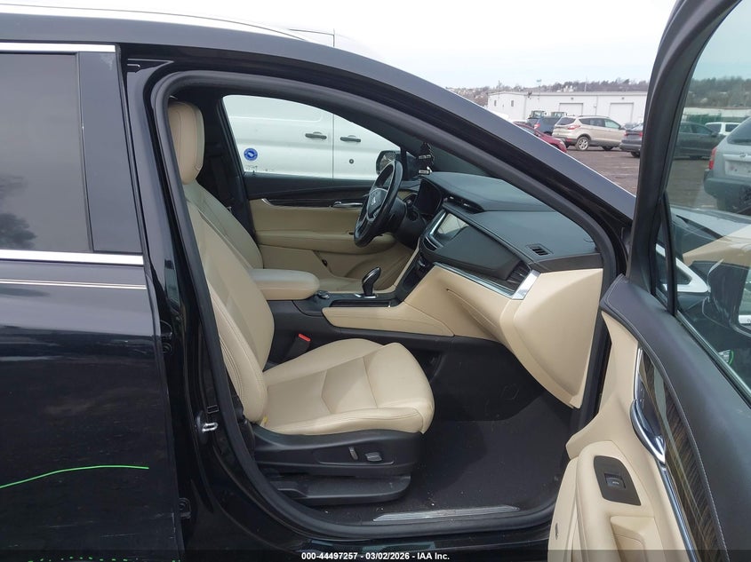 2018 Cadillac Xt5 Standard