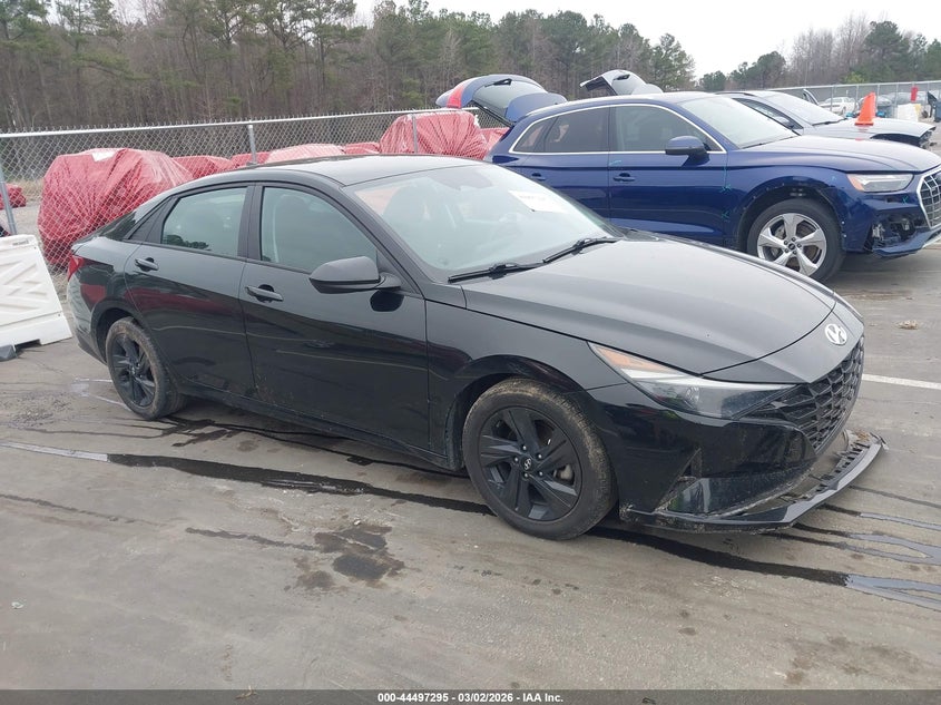 2023 Hyundai Elantra Sel