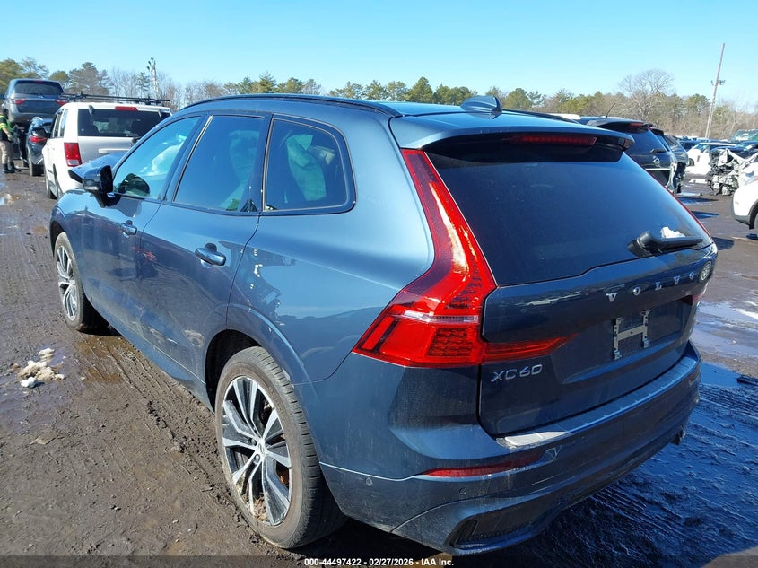 2024 Volvo Xc60 B5 Plus Dark Theme