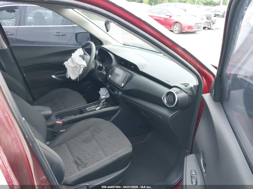 2022 NISSAN KICKS auction photo 5