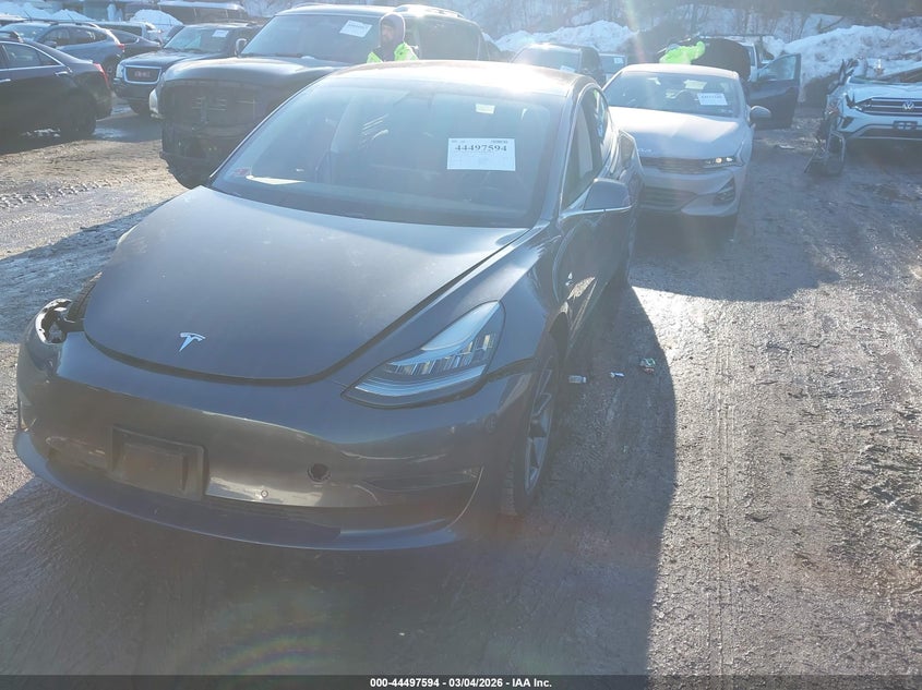 2018 Tesla Model 3 Long Range/Performance