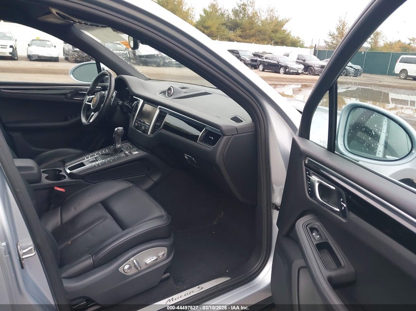 2016 Pors Macan S Awd S