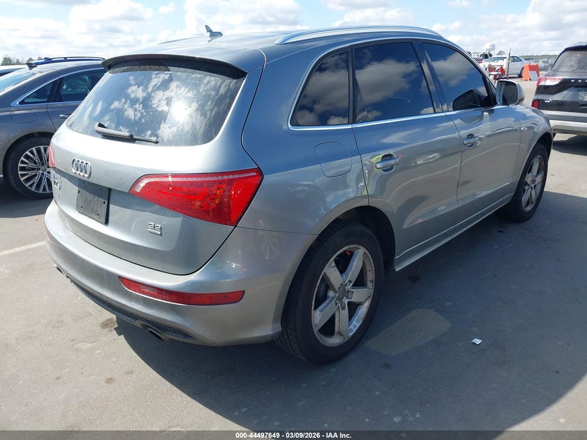 2011 Audi Q5 3.2 Premium Plus