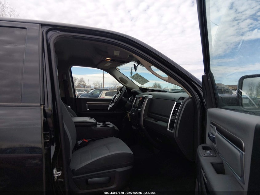 2024 Ram 1500 Classic Slt 4X4 6'4 Box