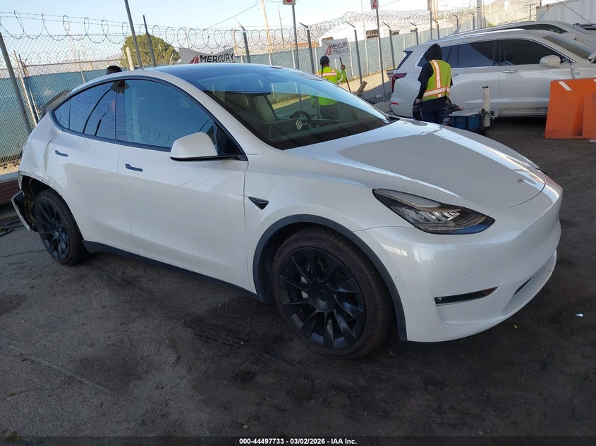 2021 Tesla Model Y Long Range Dual Motor All-Wheel Drive