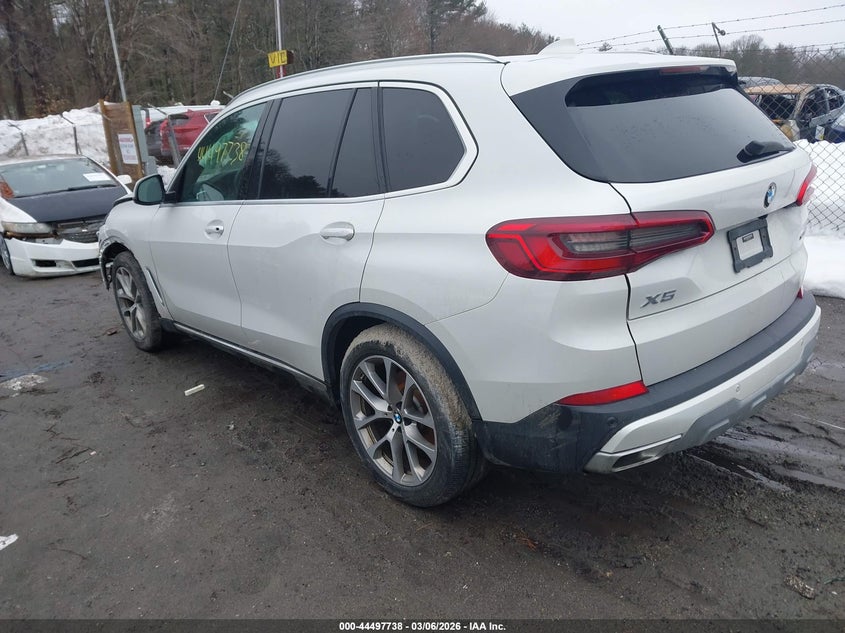 2019 BMW X5 xDrive40I