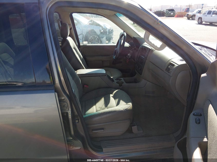 2004 Ford Explorer Xls