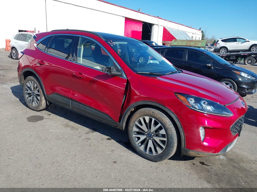 2020 Ford Escape Titanium Hybrid