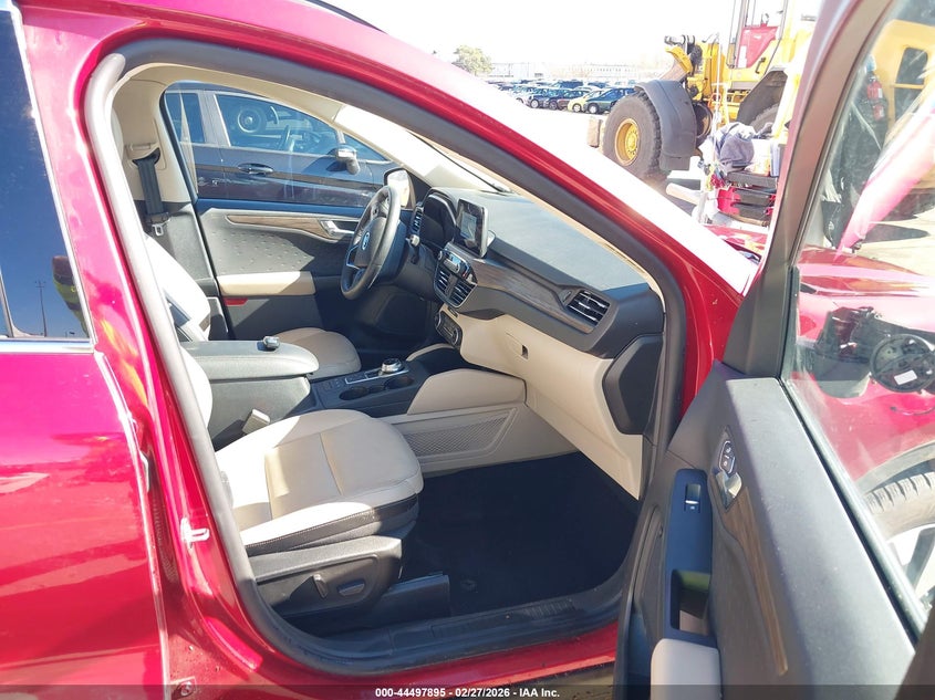 2020 Ford Escape Titanium Hybrid