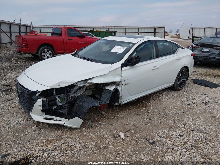 2023 Nissan Altima Sr Fwd