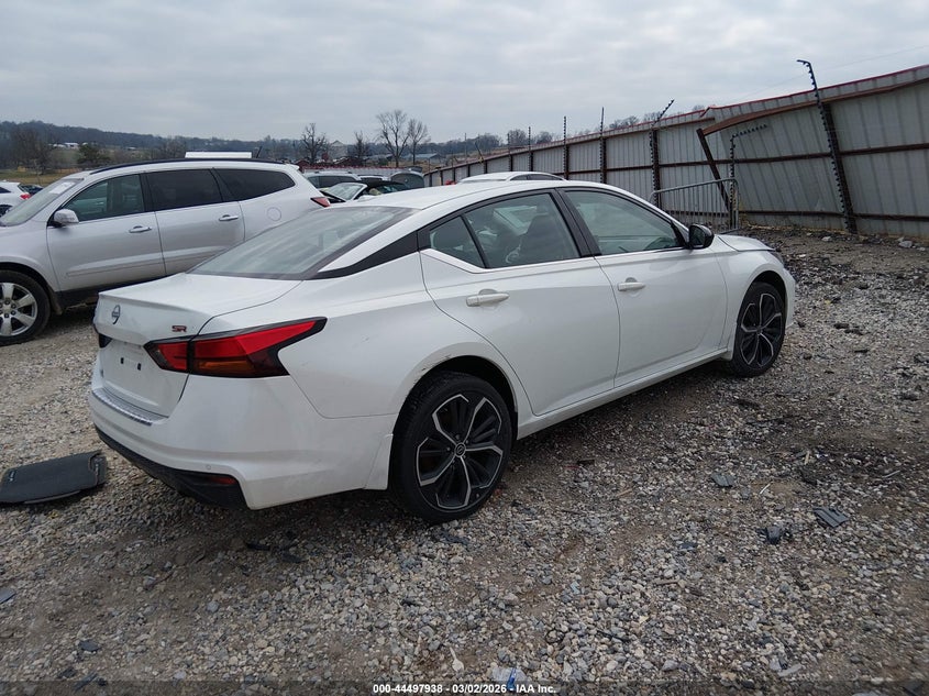 2023 Nissan Altima Sr Fwd