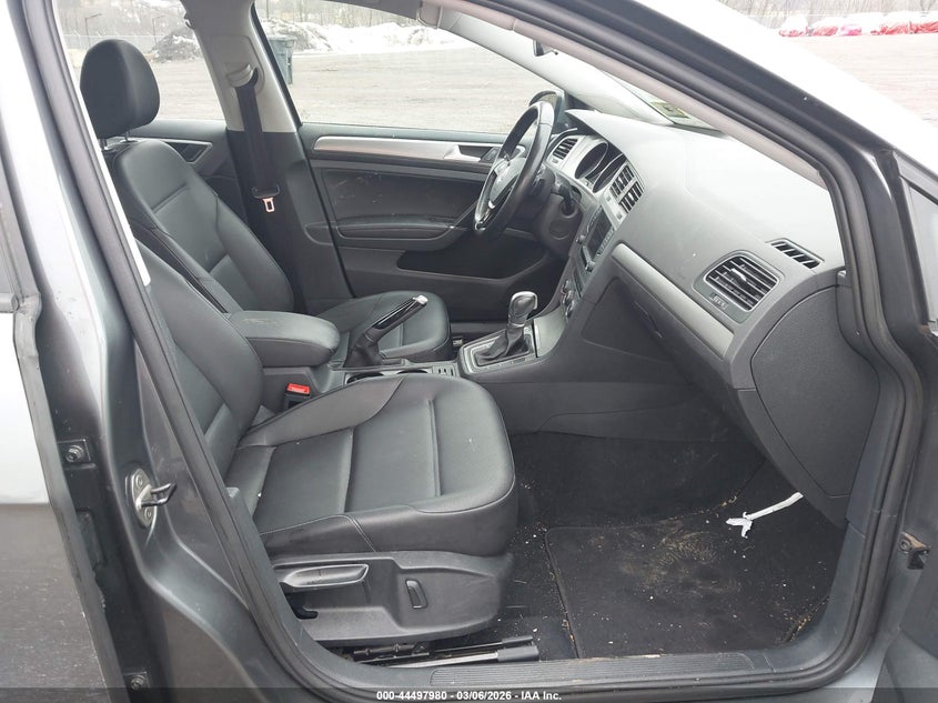 2017 Volkswagen Golf Tsi S 4-Door/Tsi Se 4-Door/Tsi Sel 4-Door/Tsi Wolfsburg Edition 4-Door