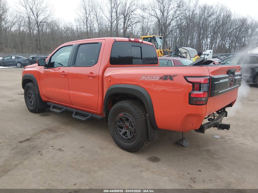 2025 Nissan Frontier Pro-4X 4X4