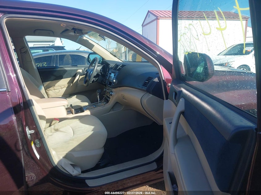 2013 Toyota Highlander Base Plus V6