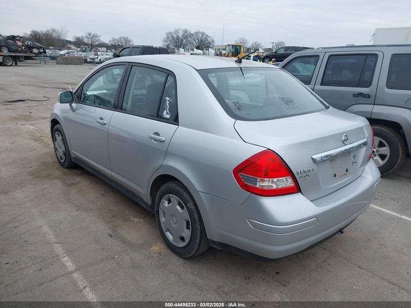2011 Nissan Versa 1.8S