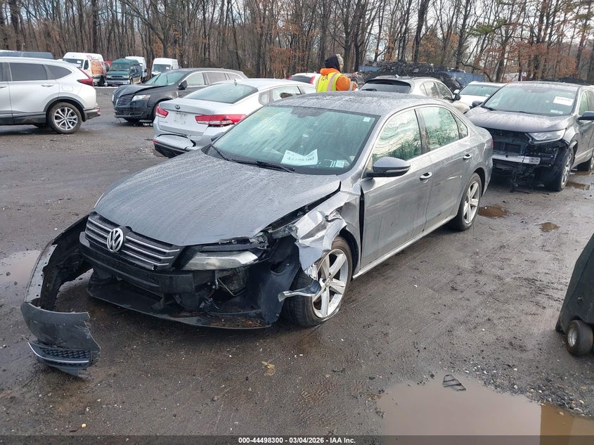 2012 Volkswagen Passat 2.5L Se