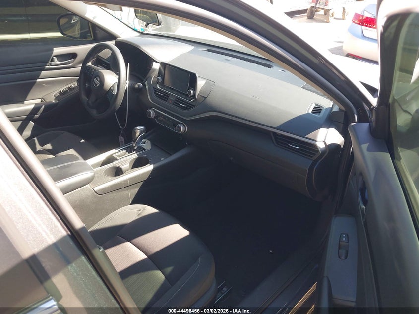 2024 Nissan Altima S Fwd