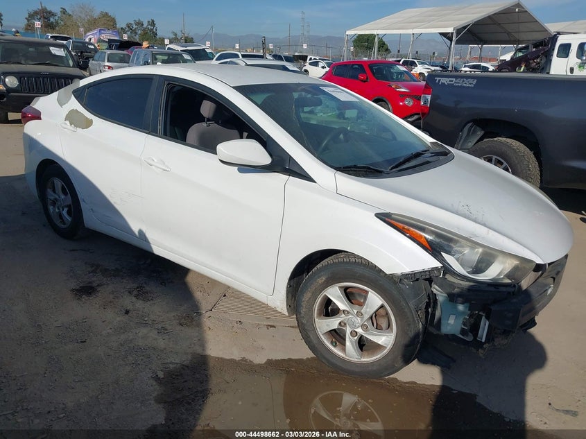 2015 HYUNDAI ELANTRA SE