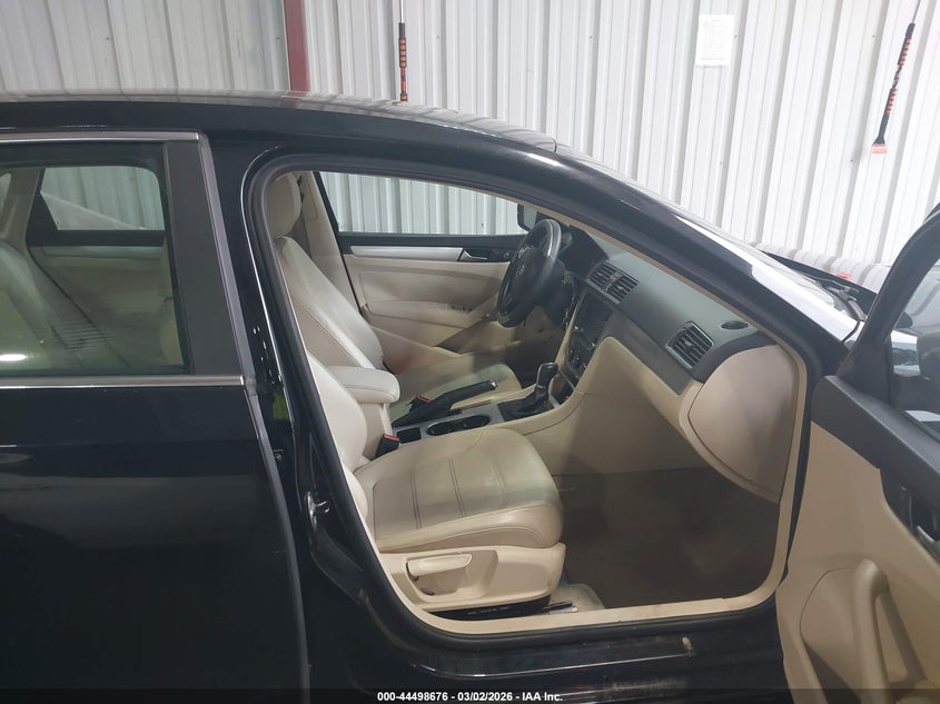 2013 Volkswagen Passat 2.5L Se