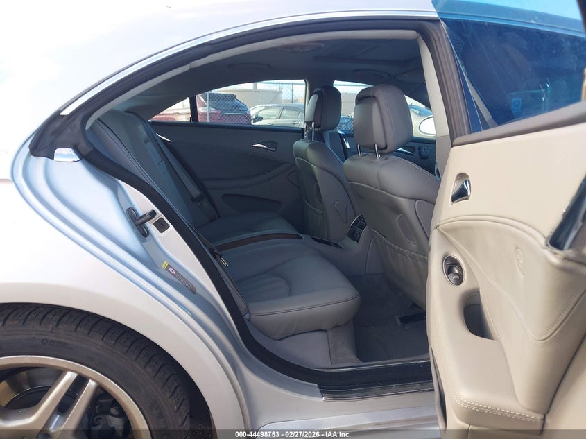 2007 Mercedes-Benz Cls 550 VIN: WDDDJ72X17A080114 Lot: 44498753