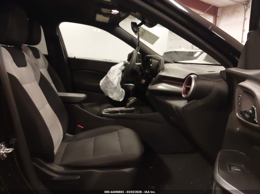 2025 Chevrolet Trax Fwd 1Rs