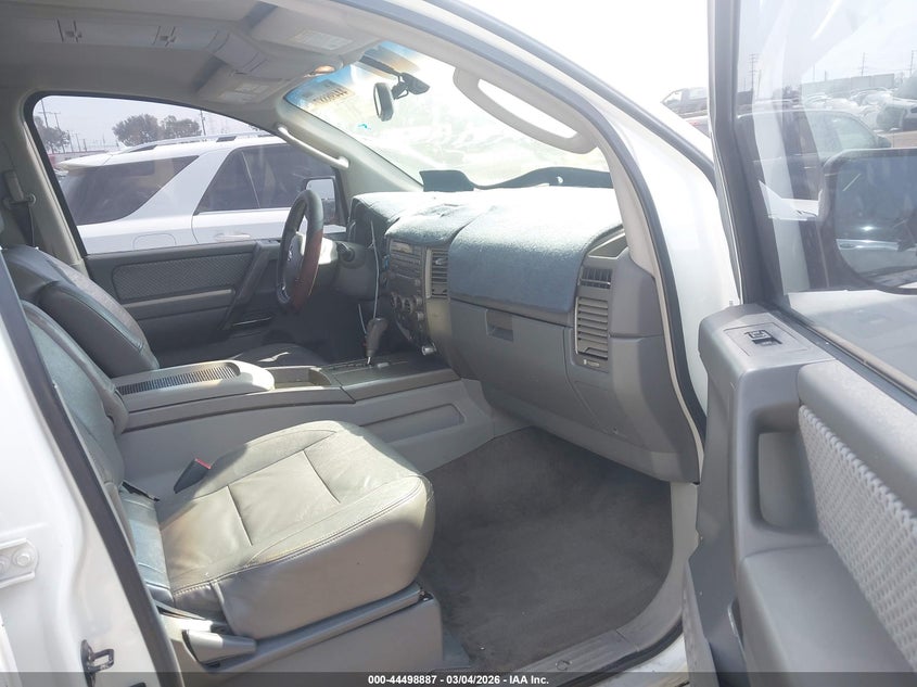 2004 NISSAN PATHFINDER ARMADA auction photo 5