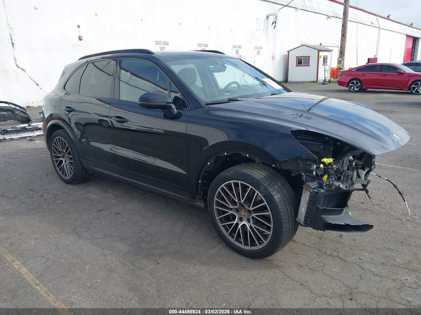 2023 Porsche Cayenne Platinum Edition