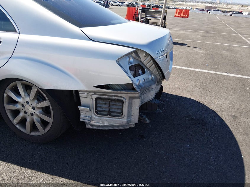 2008 Mercedes-Benz S 550 VIN: WDDNG71XX8A151896 Lot: 44499007