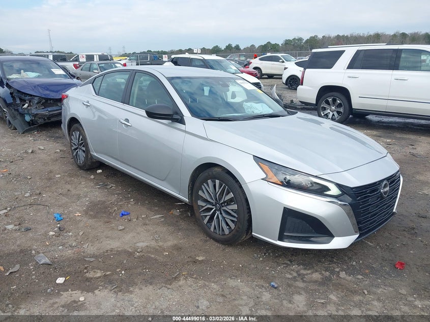 2024 Nissan Altima Sv Fwd